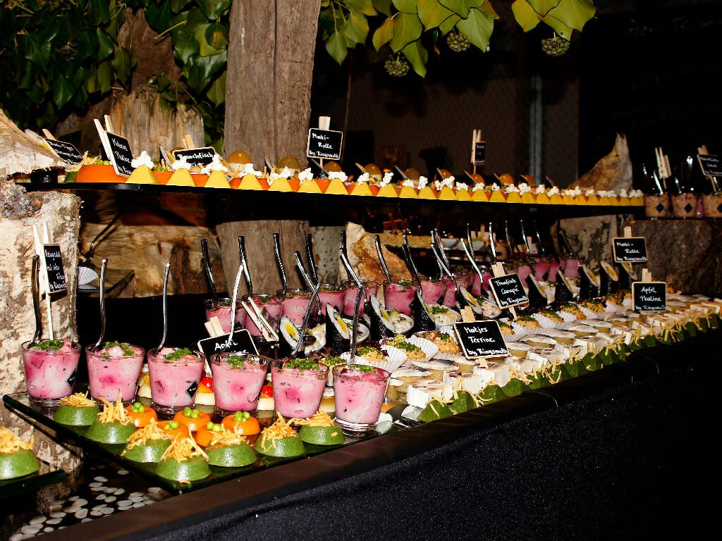 Buffet im Keller
